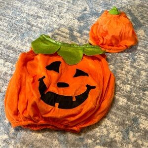 Baby pumpkin Halloween costume one size orange with hat
